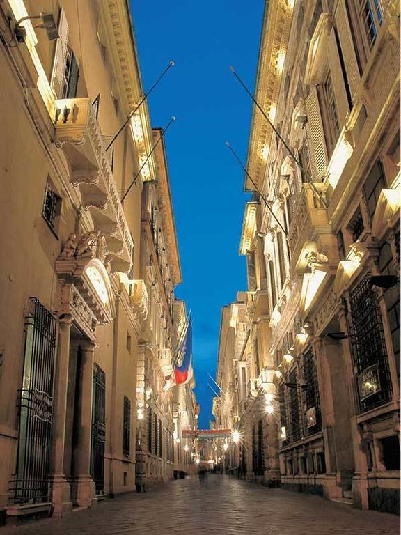 Loft In San Lorenzo Genua